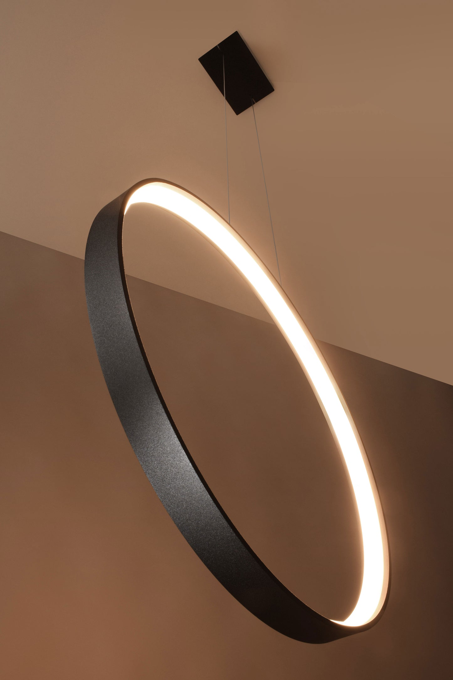 led-moderen-poliley-rio