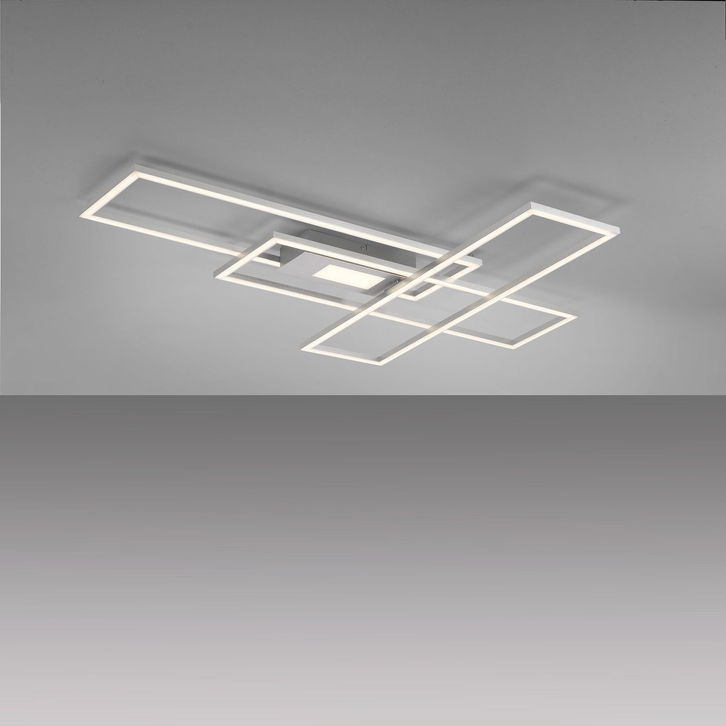 led-plafon-s-distantsionno-asmin