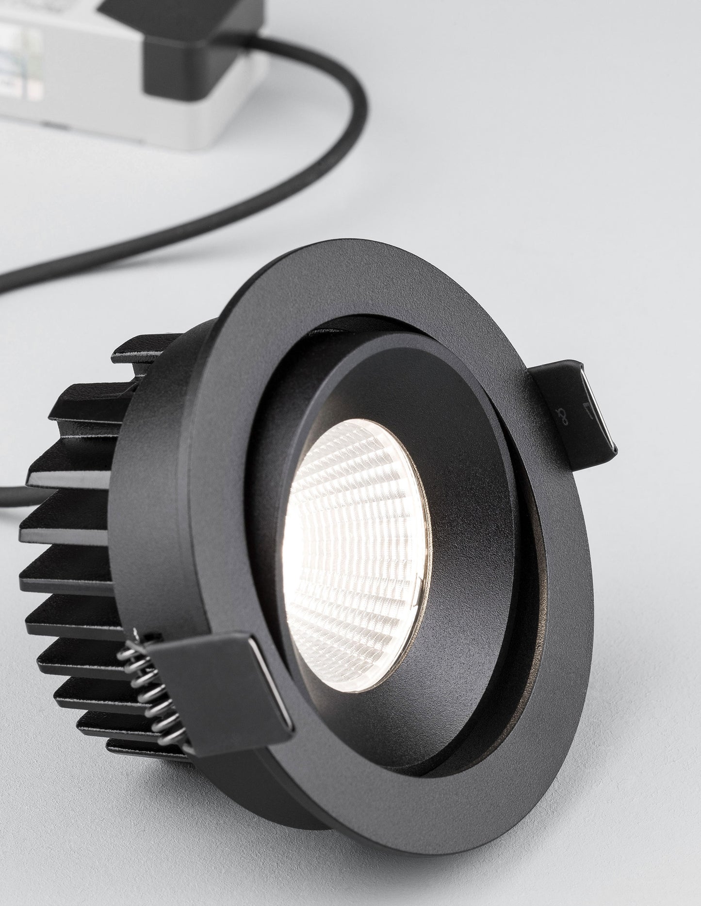 led-luna-za-vgrazhdane-ip65-blade