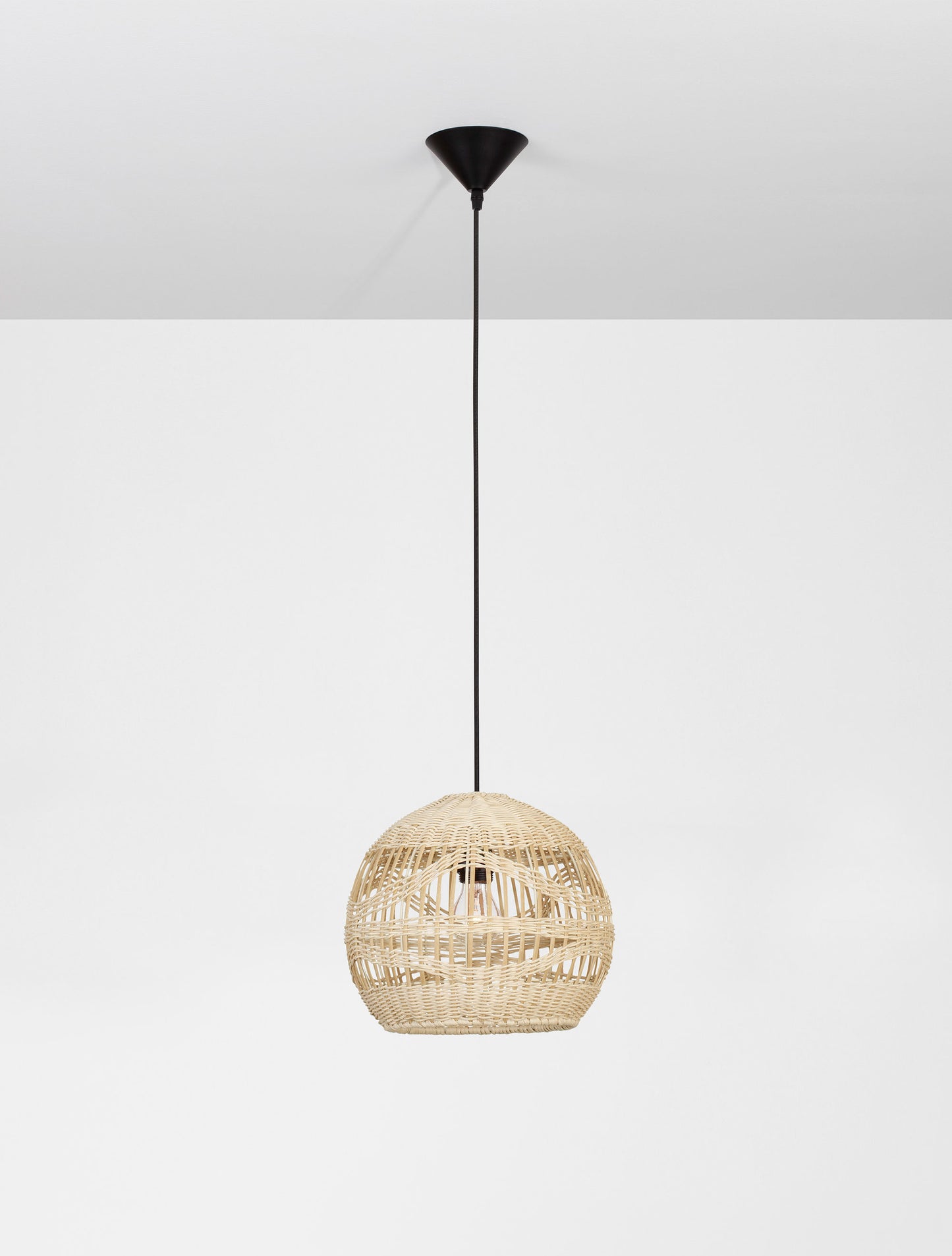 boho-visyashta-lampa-marlo