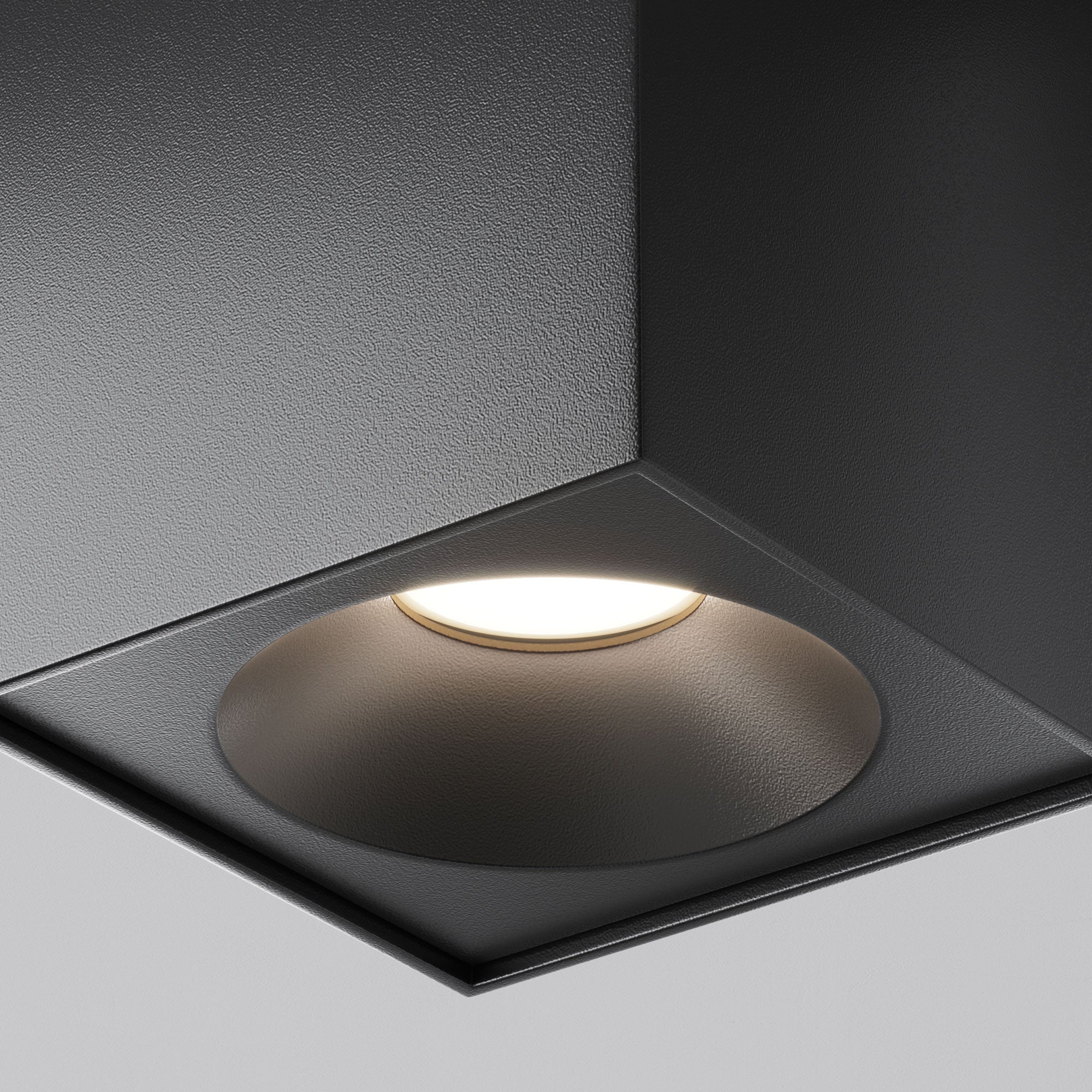 luna-za-vanshen-montazh-kvadrat-zoom