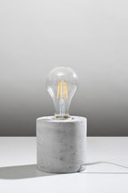 vintidzh-nastolna-lampa-ot-beton-salgado