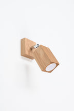 spot-lampa-za-tavan-ot-darvo-keke
