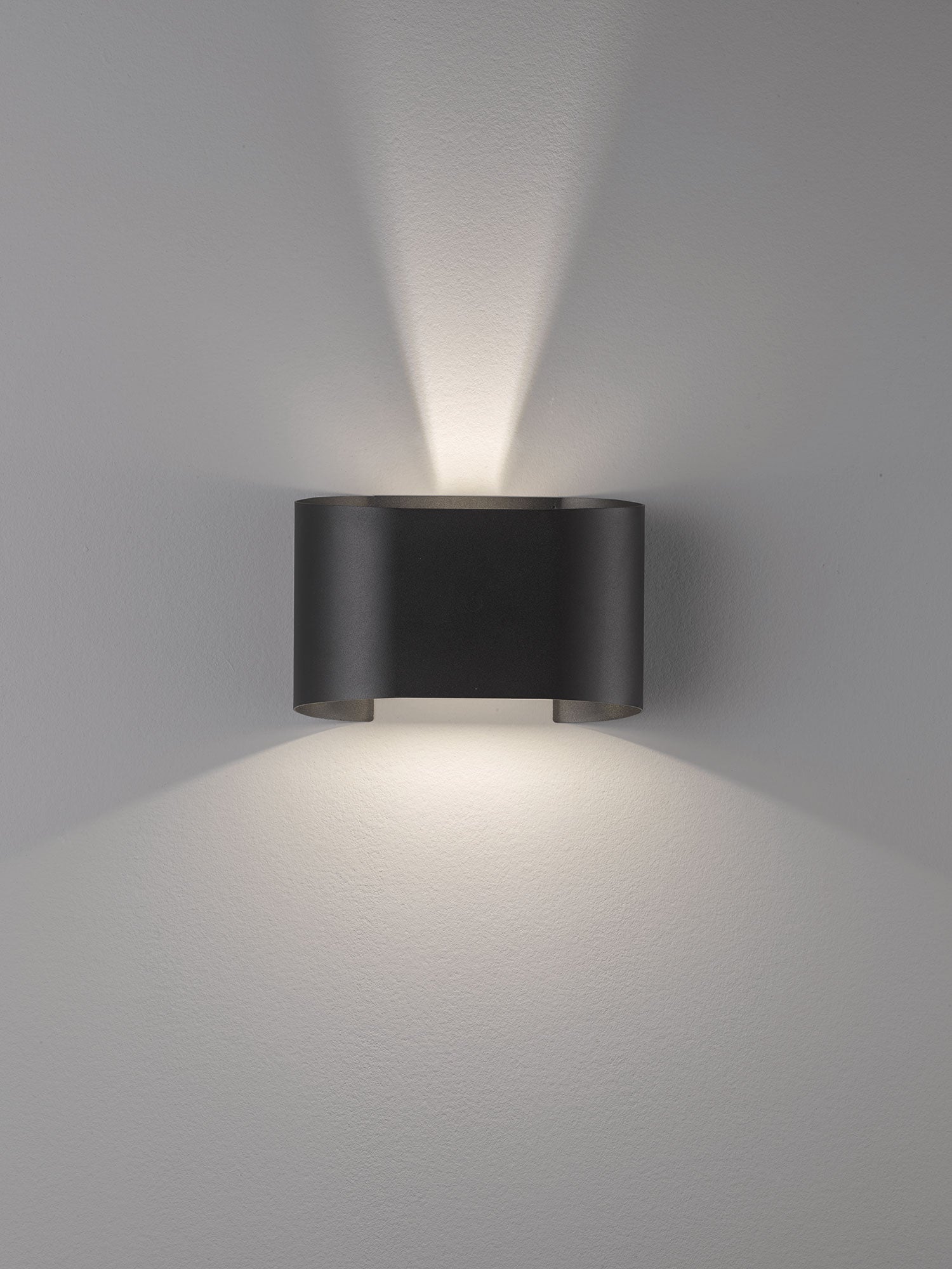 led-aplik-za-banya-nagore-i-nadolu-wall