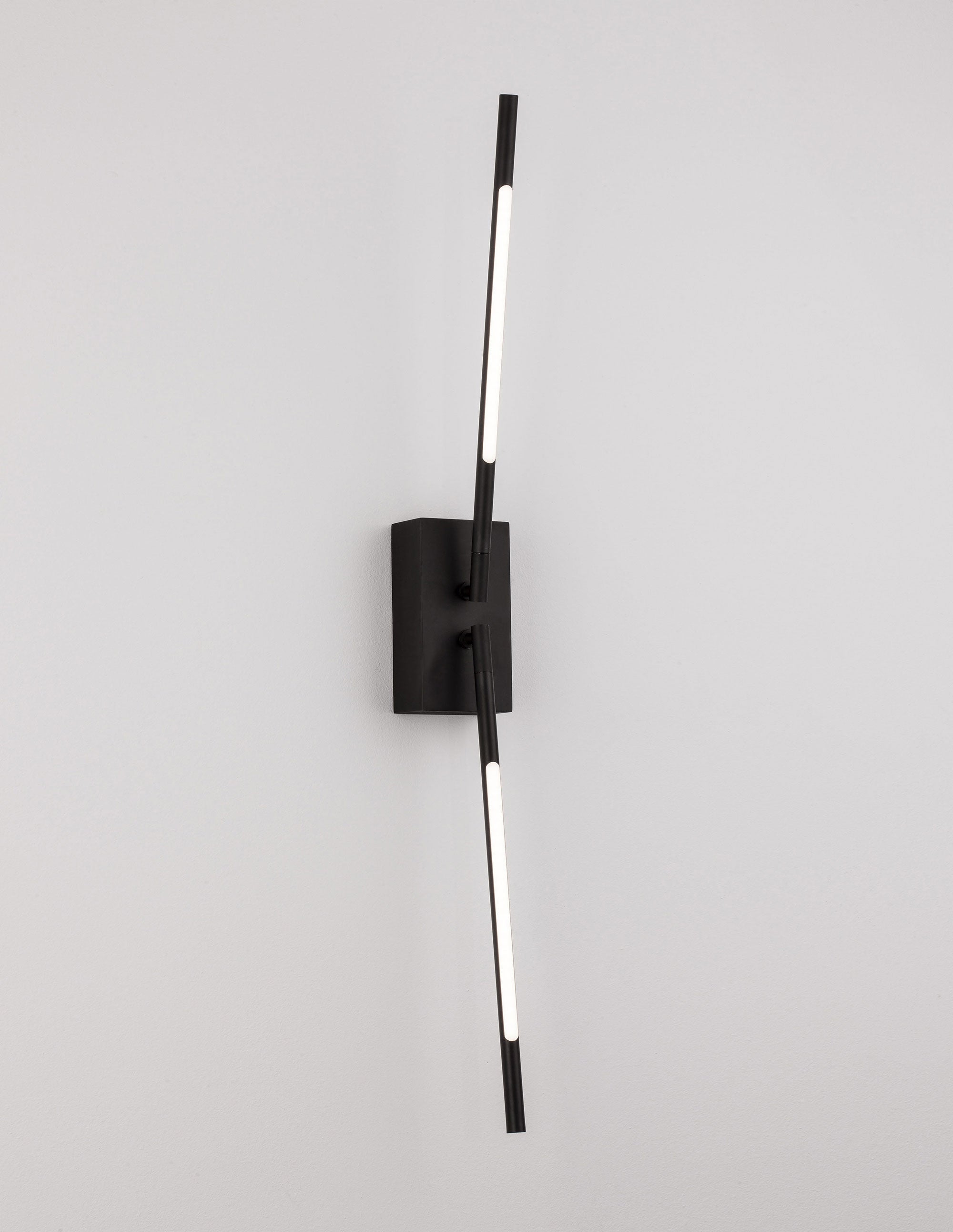 led-aplik-s-nasochvane-raccio