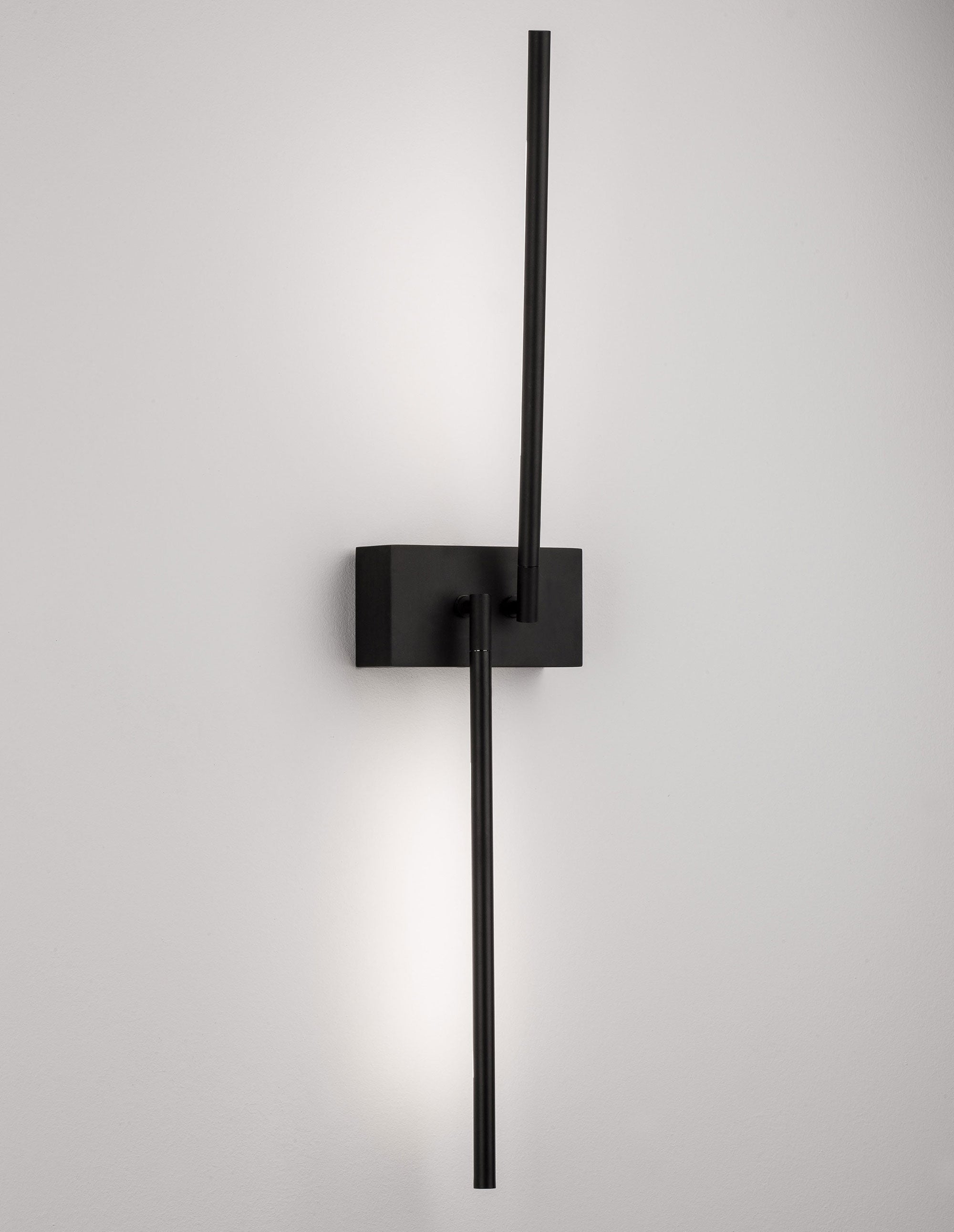 led-aplik-s-nasochvane-raccio